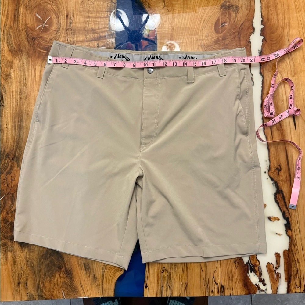 Callaway Golf Course Shorts Mens 40 Khaki Stretch Performance Opti Dri - Picture 3 of 8